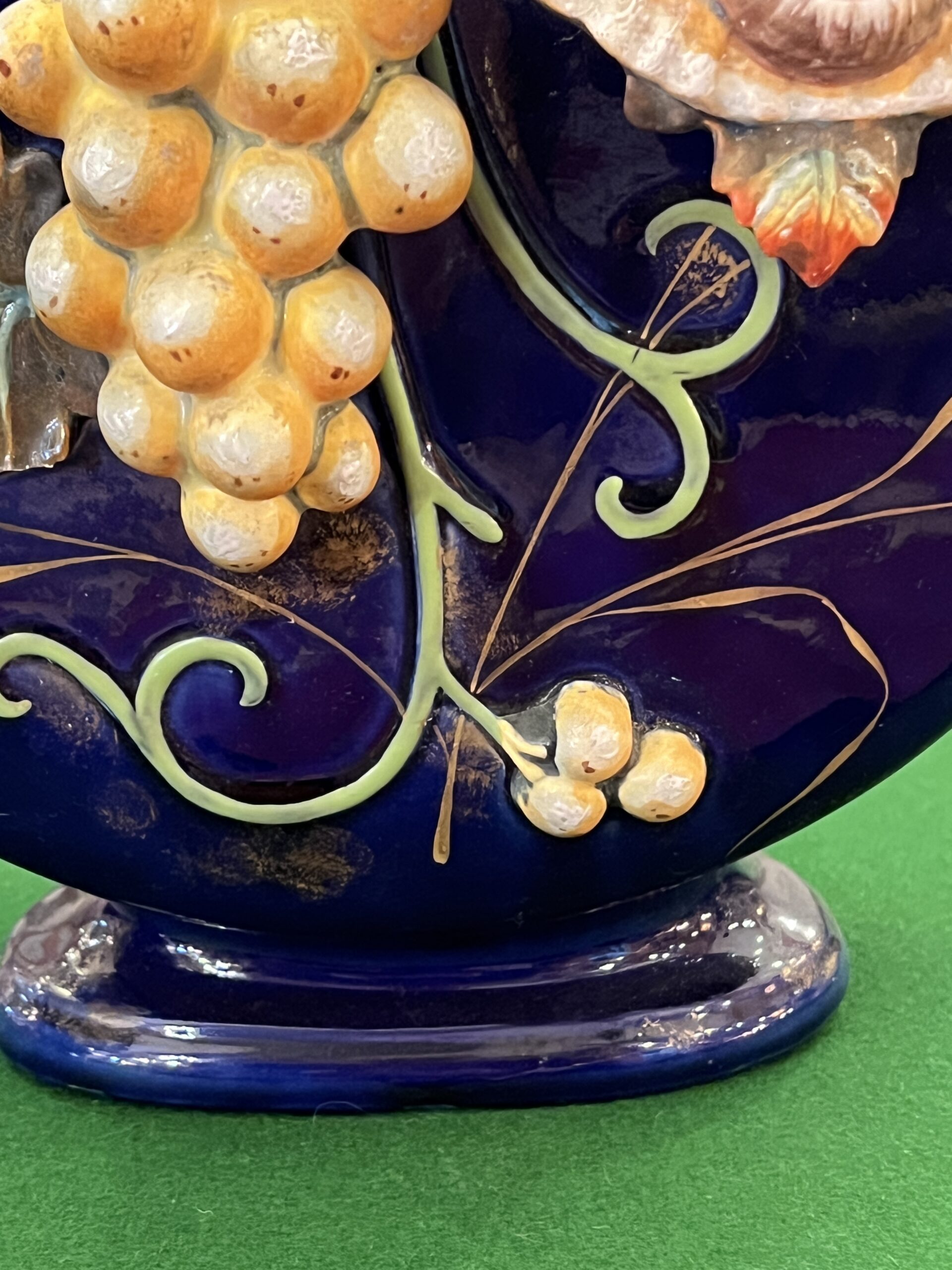 Paire de vases de Wasmuel, méplat en faïence impressionniste, Epoque 1880, décor Japonisant XIXe, bleu cobalt – Image 13