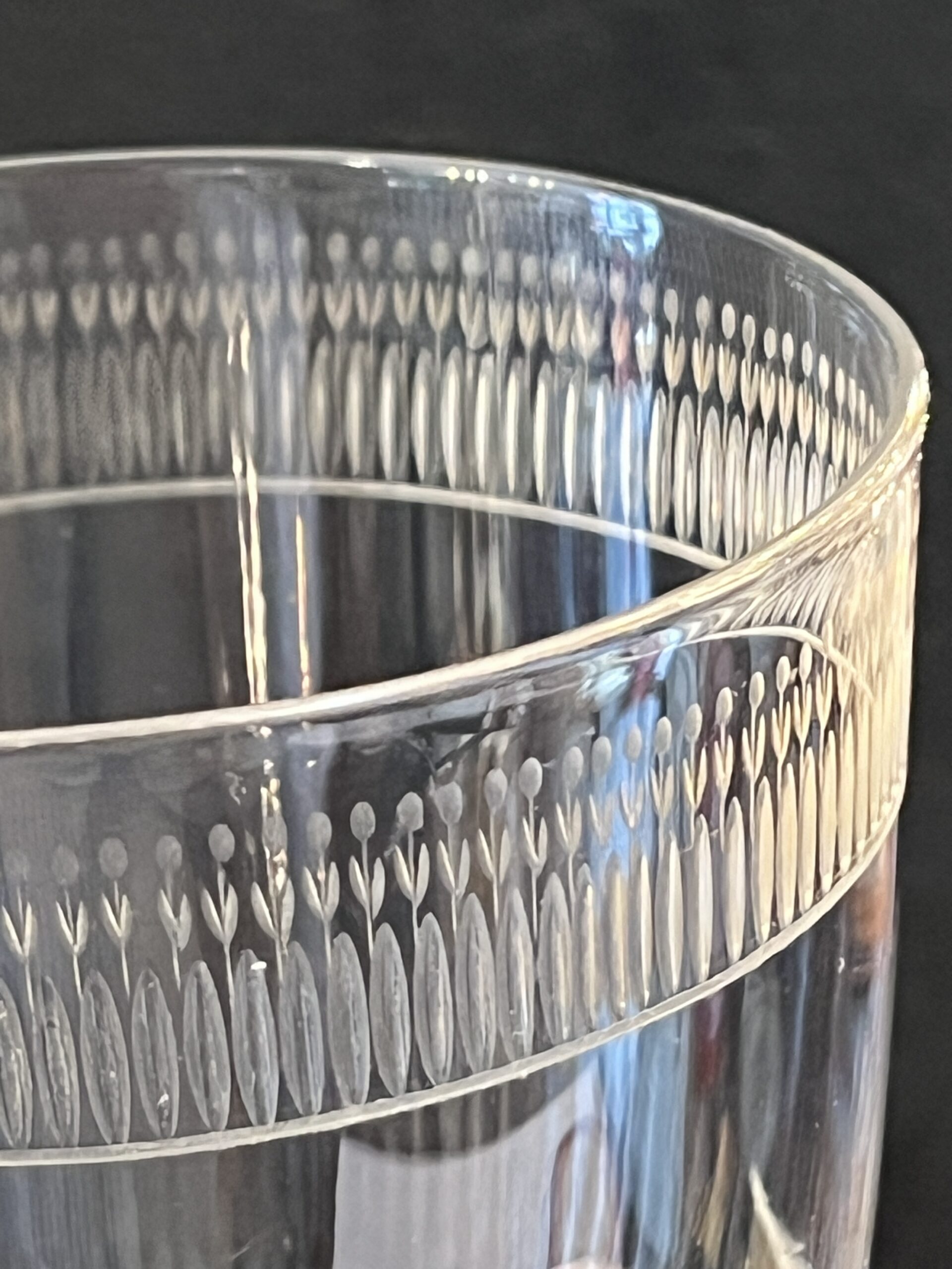 Très beau et ancien grand verre gobelet en cristal taillé XIXe siècle – Image 6