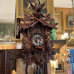 Grand coucou en bois sculpté de la forêt noire fin XIXe 94 cm