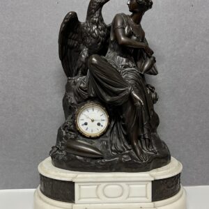 Grande pendule bronze sculptée de Hébé et Jupiter par James Pradier (1790-1852)