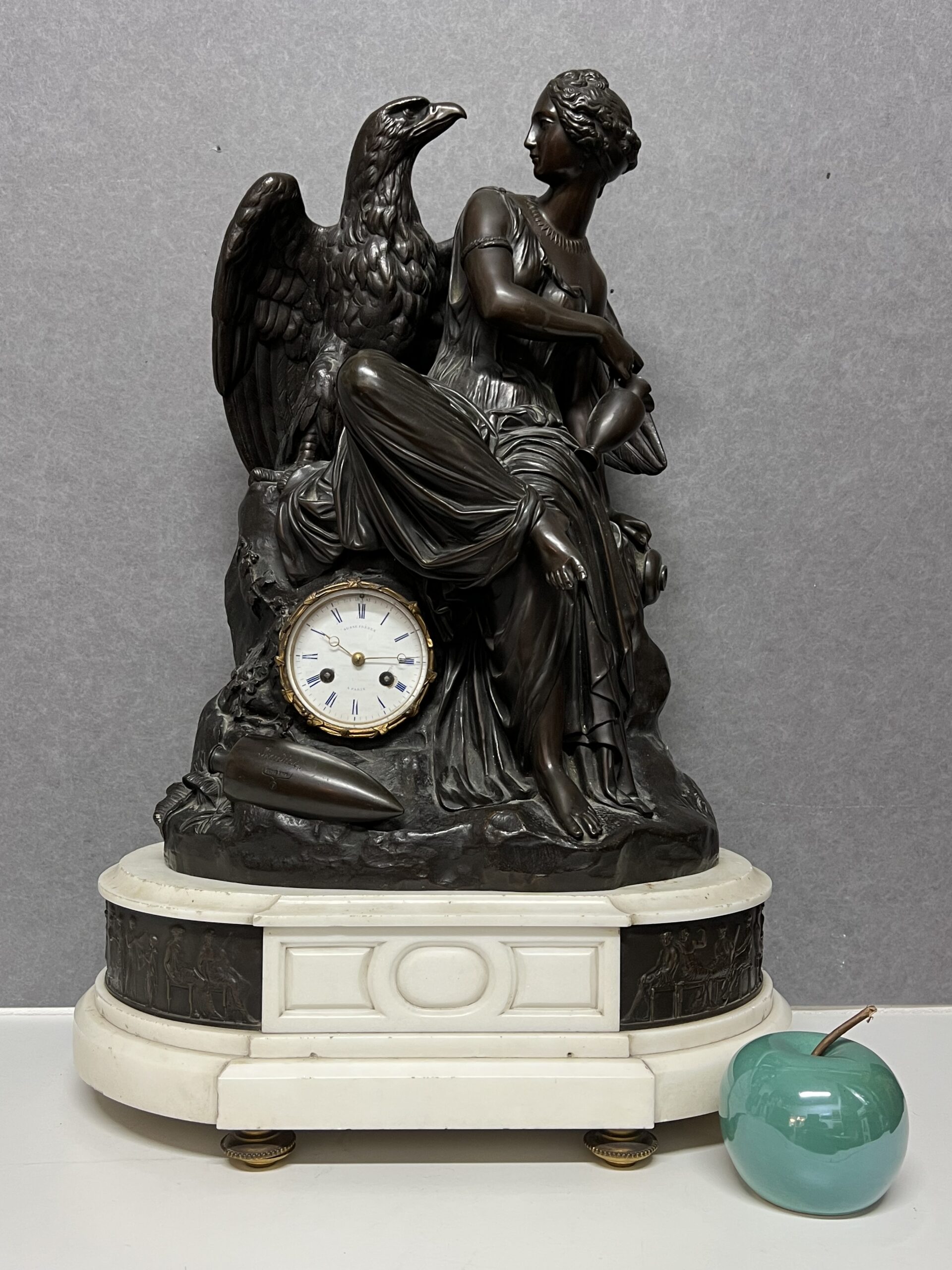 Grande pendule bronze sculptée de Hébé et Jupiter par James Pradier (1790-1852) – Image 11