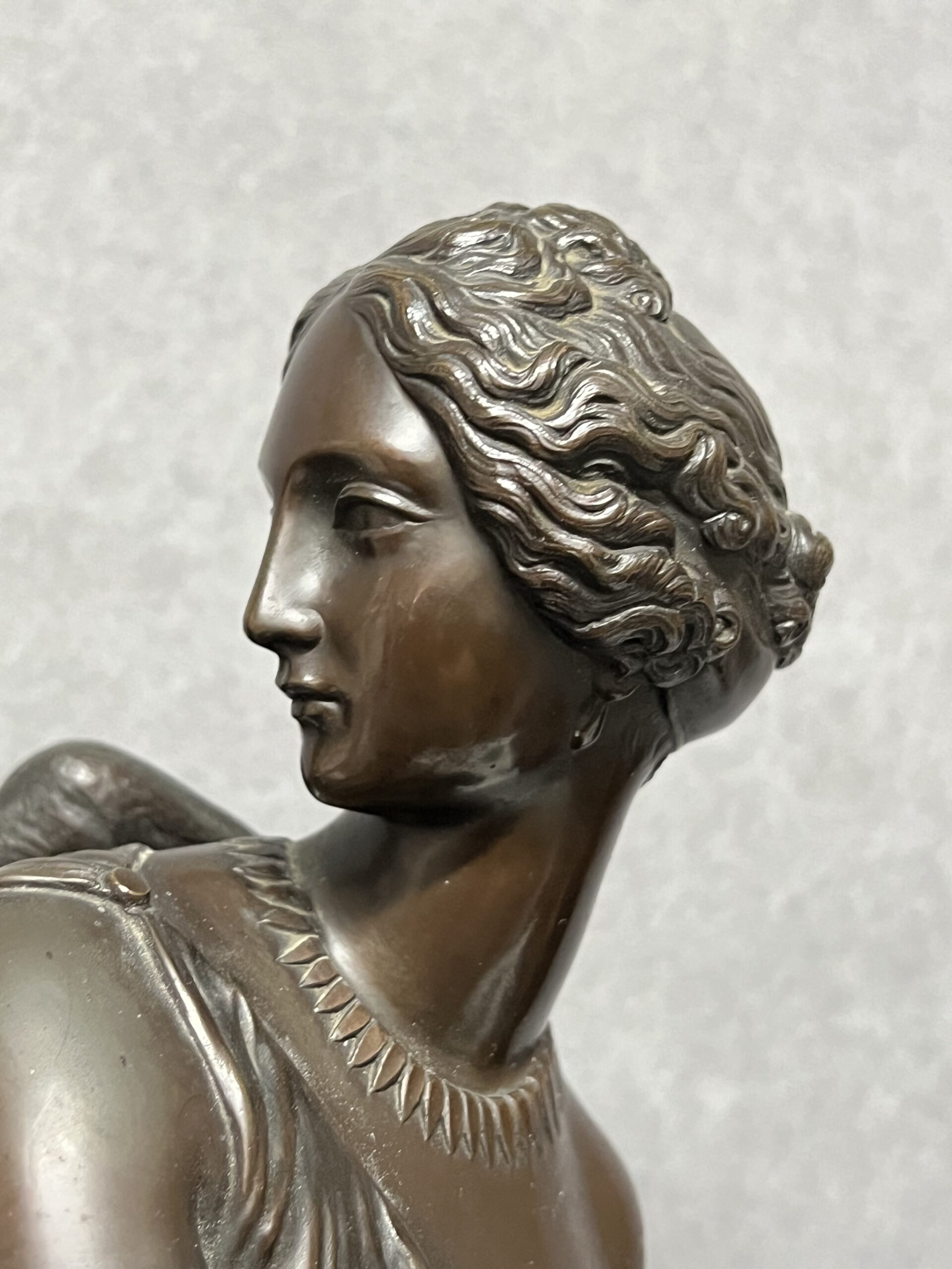 Grande pendule bronze sculptée de Hébé et Jupiter par James Pradier (1790-1852) – Image 3