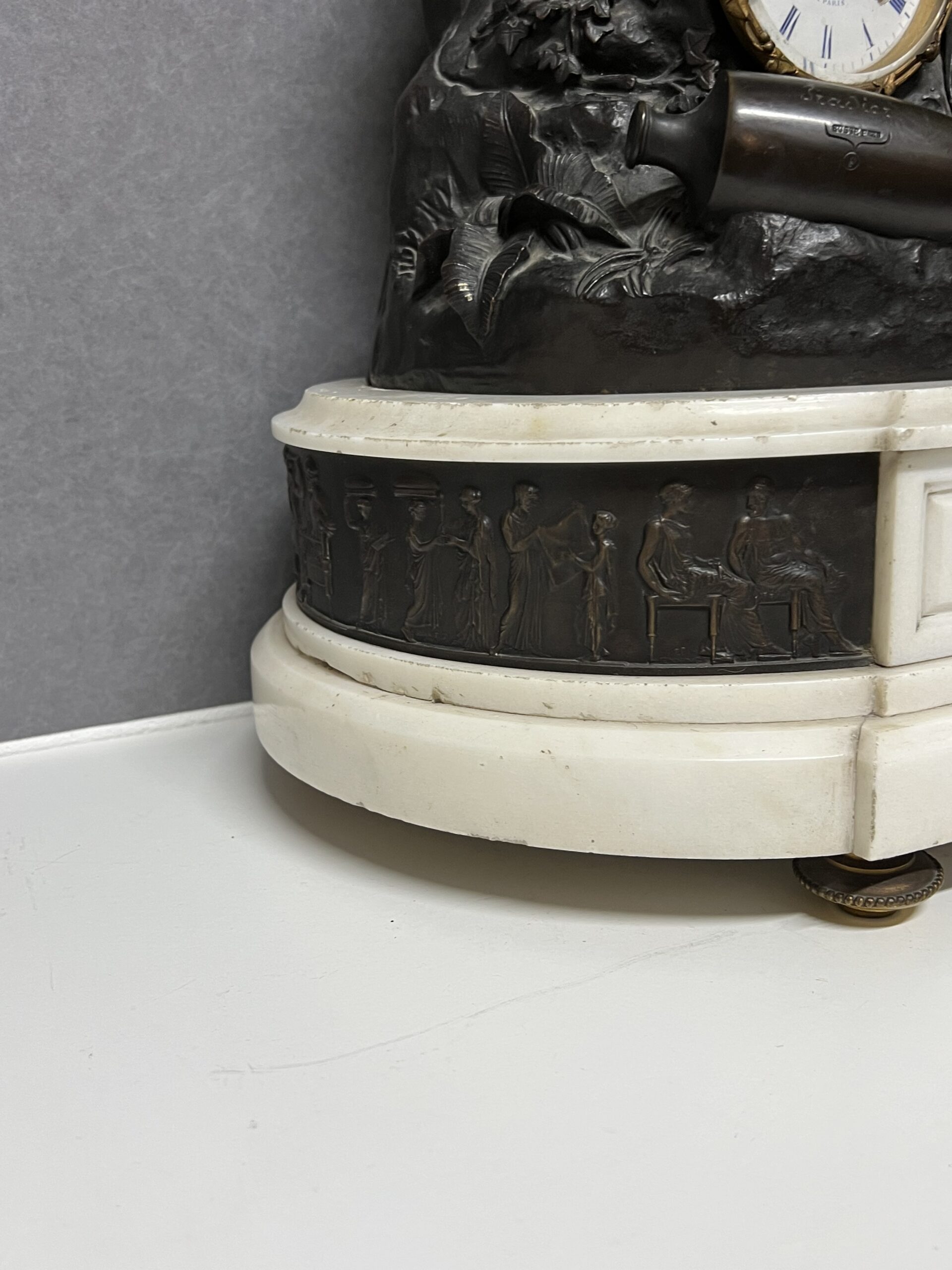 Grande pendule bronze sculptée de Hébé et Jupiter par James Pradier (1790-1852) – Image 10