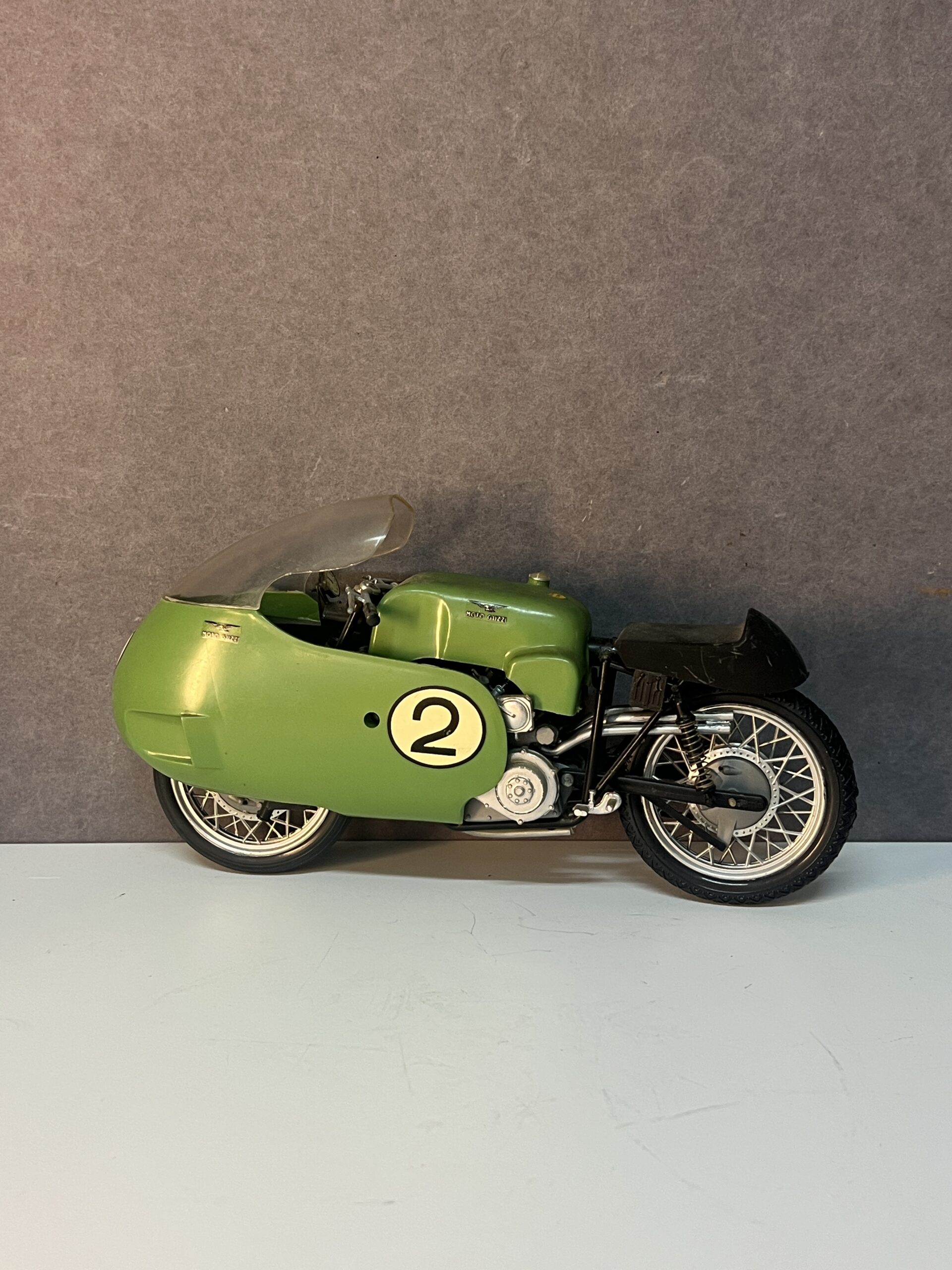 Protar 1/9 Moto Guzzi Grand Prix 500 cc. - 8 Cylindres