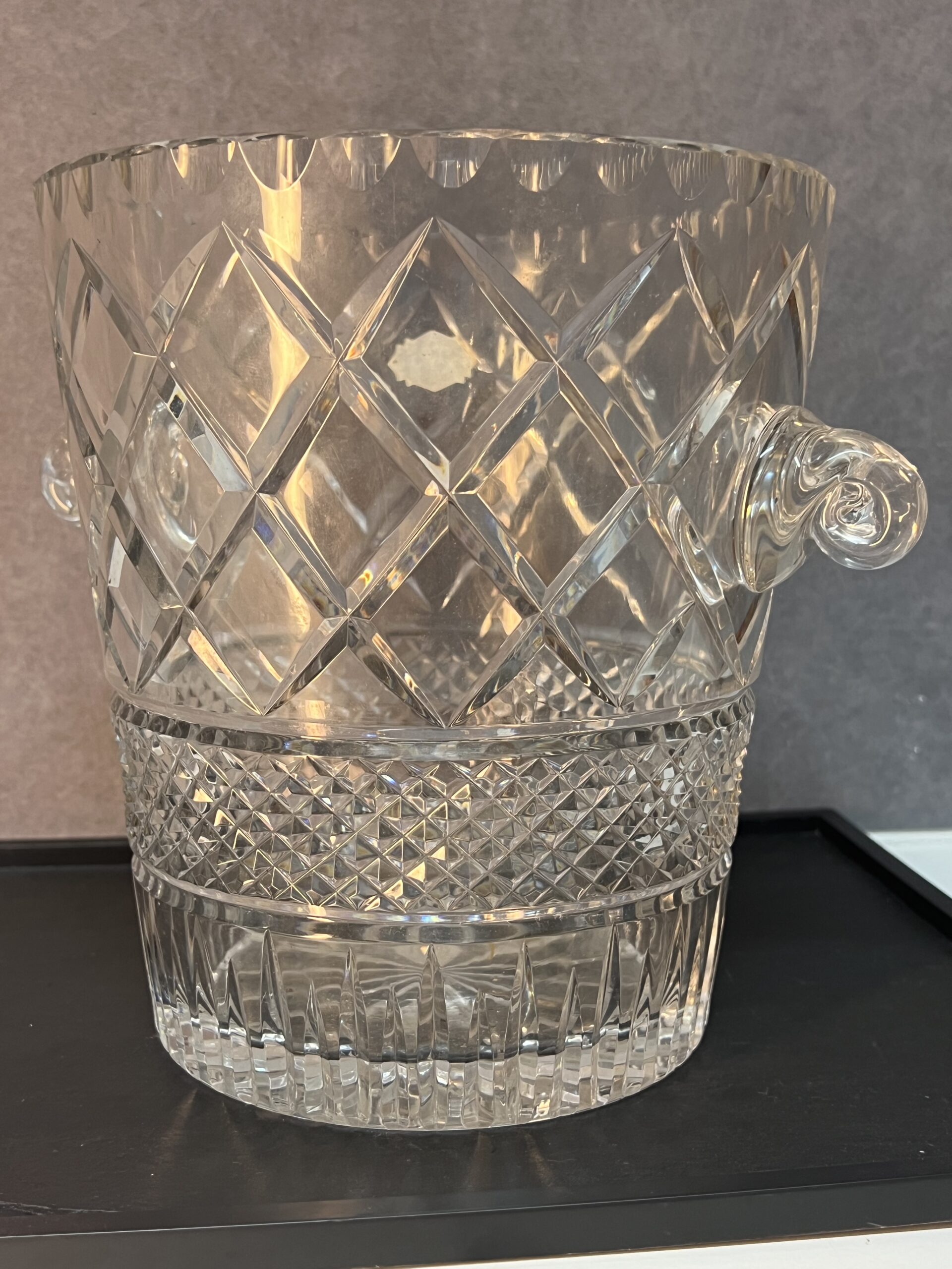 Sceau à champagne en cristal taillé – Image 4