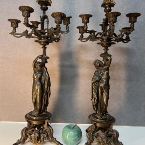 Sculpture de Pradier et fondeur Susse Frères, en bronze massif.