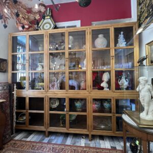 Magnifique et exceptionnelle grande vitrine bibliothèque en bois exotique