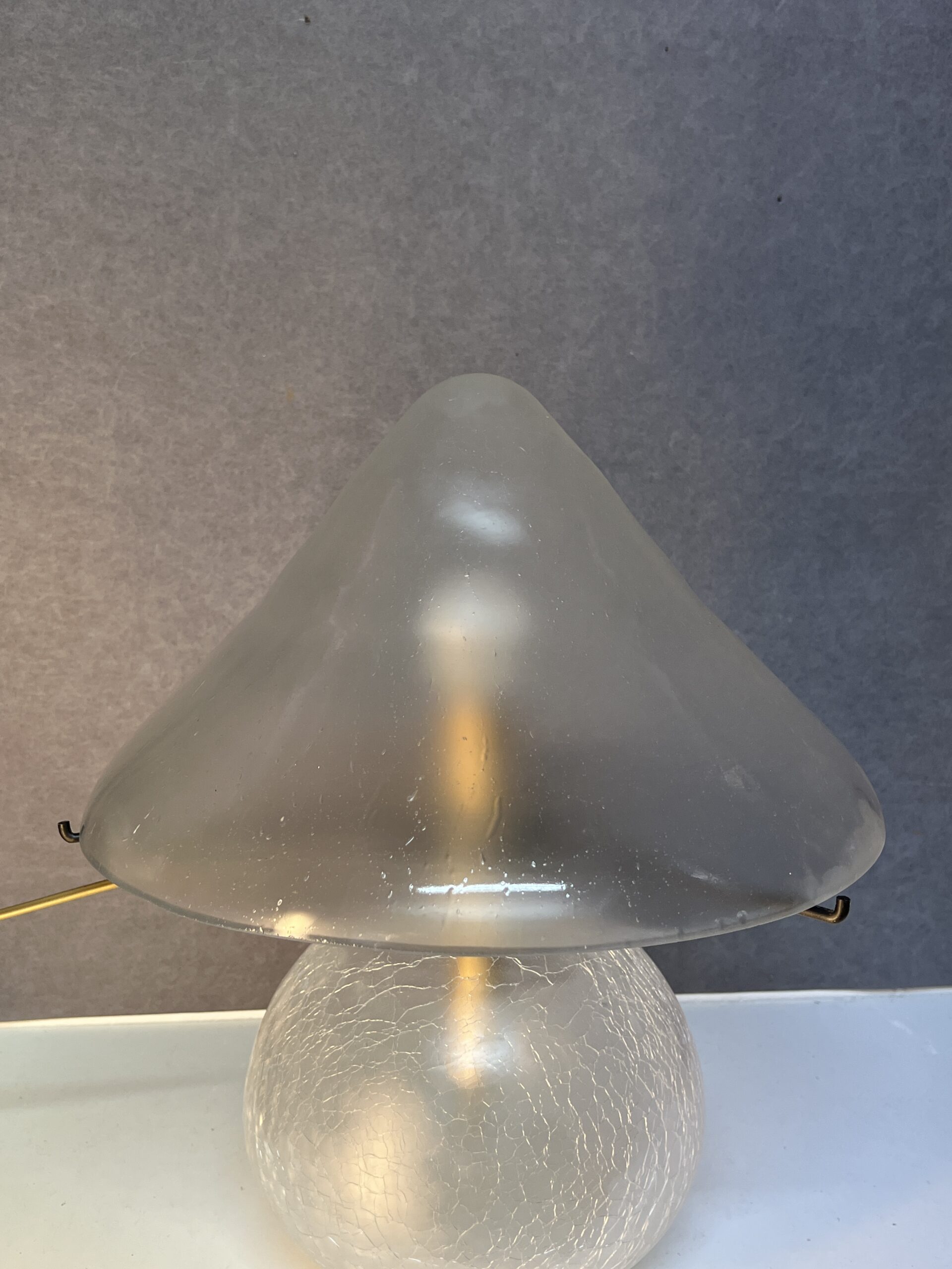 Lampe champignon contemporaine en verre transparent à décor craquelé – Image 5