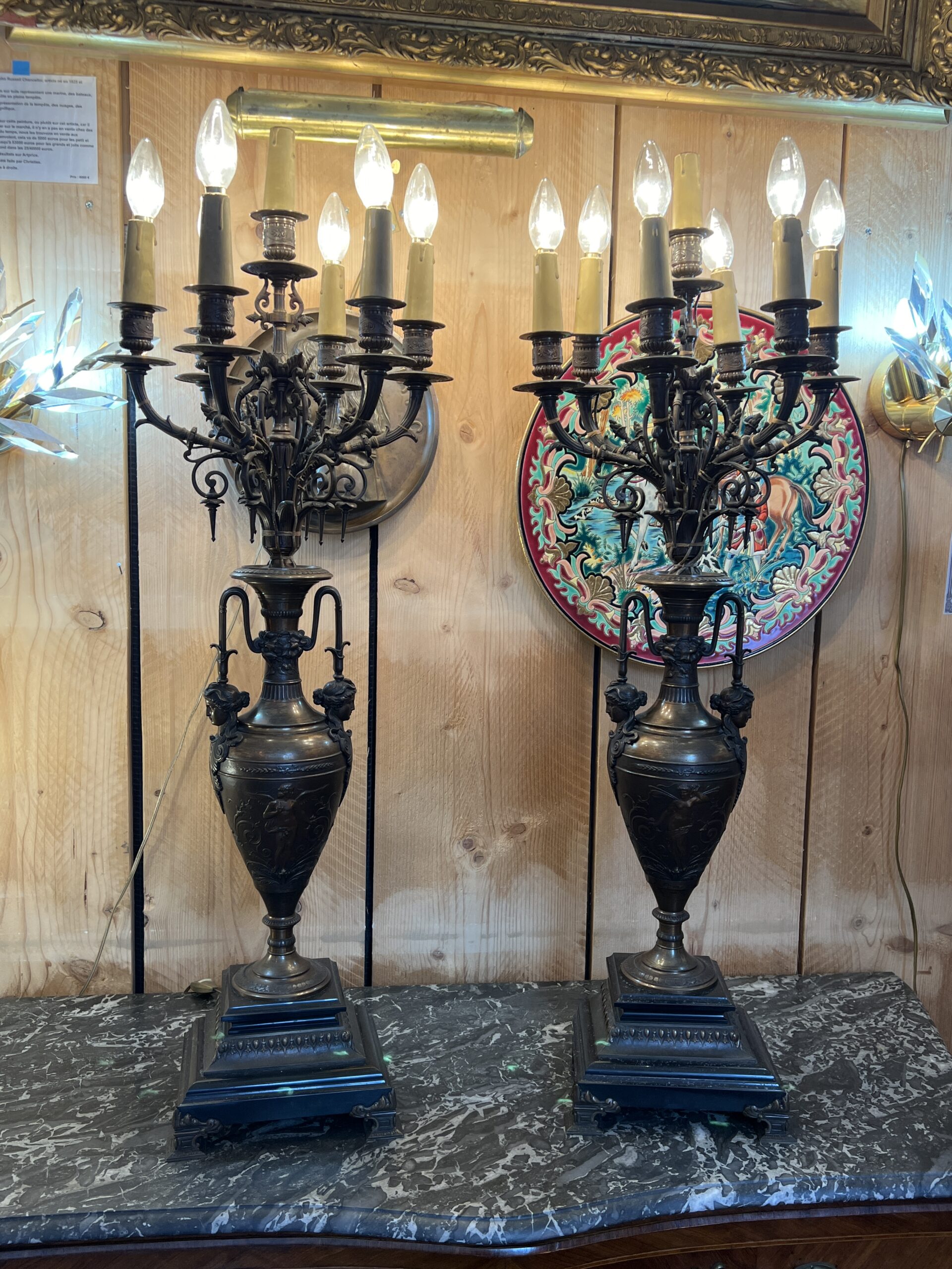 Imposante garniture de cheminée XIXe en bronze de Moreau – Image 11