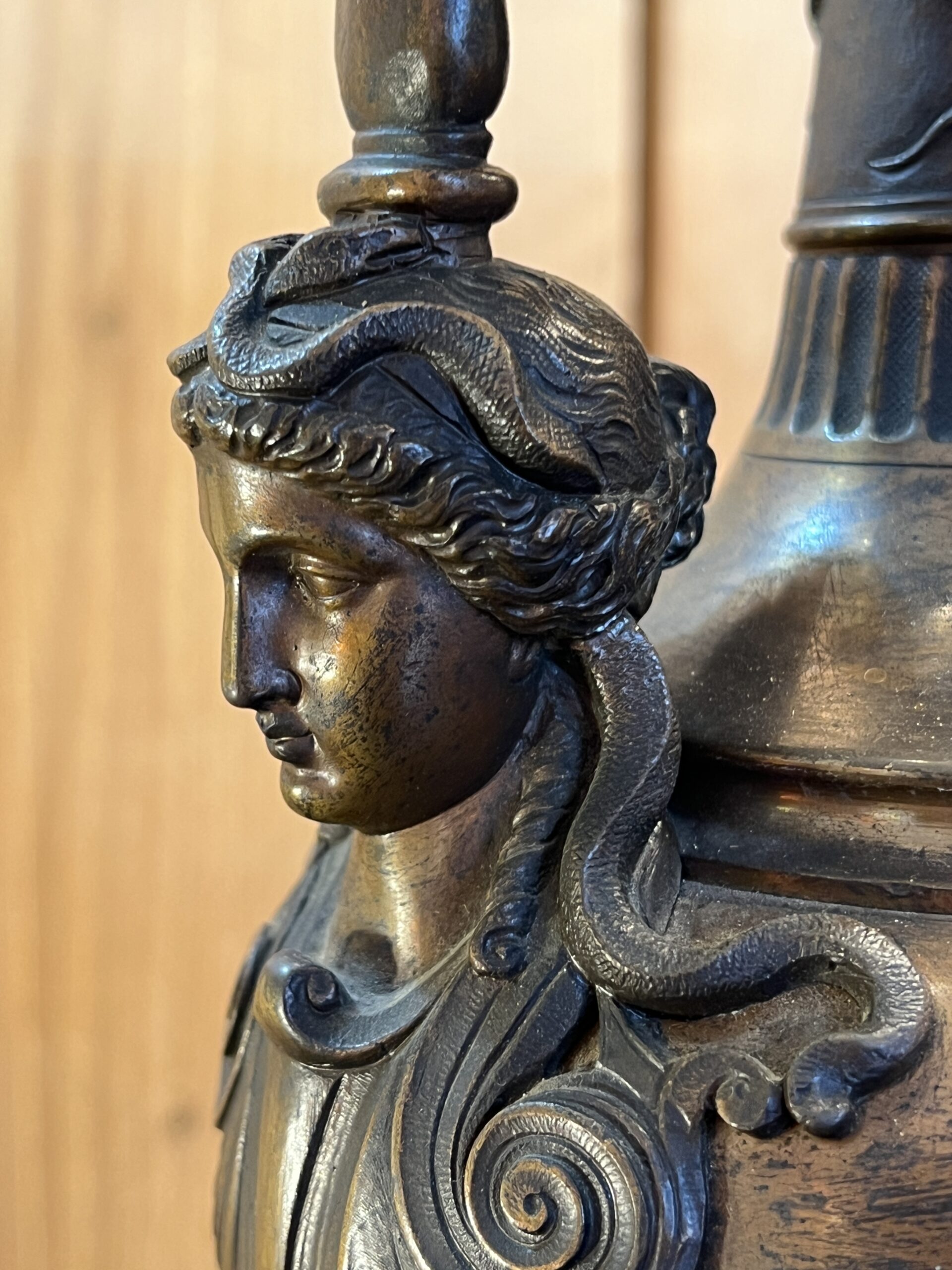 Imposante garniture de cheminée XIXe en bronze de Moreau – Image 15