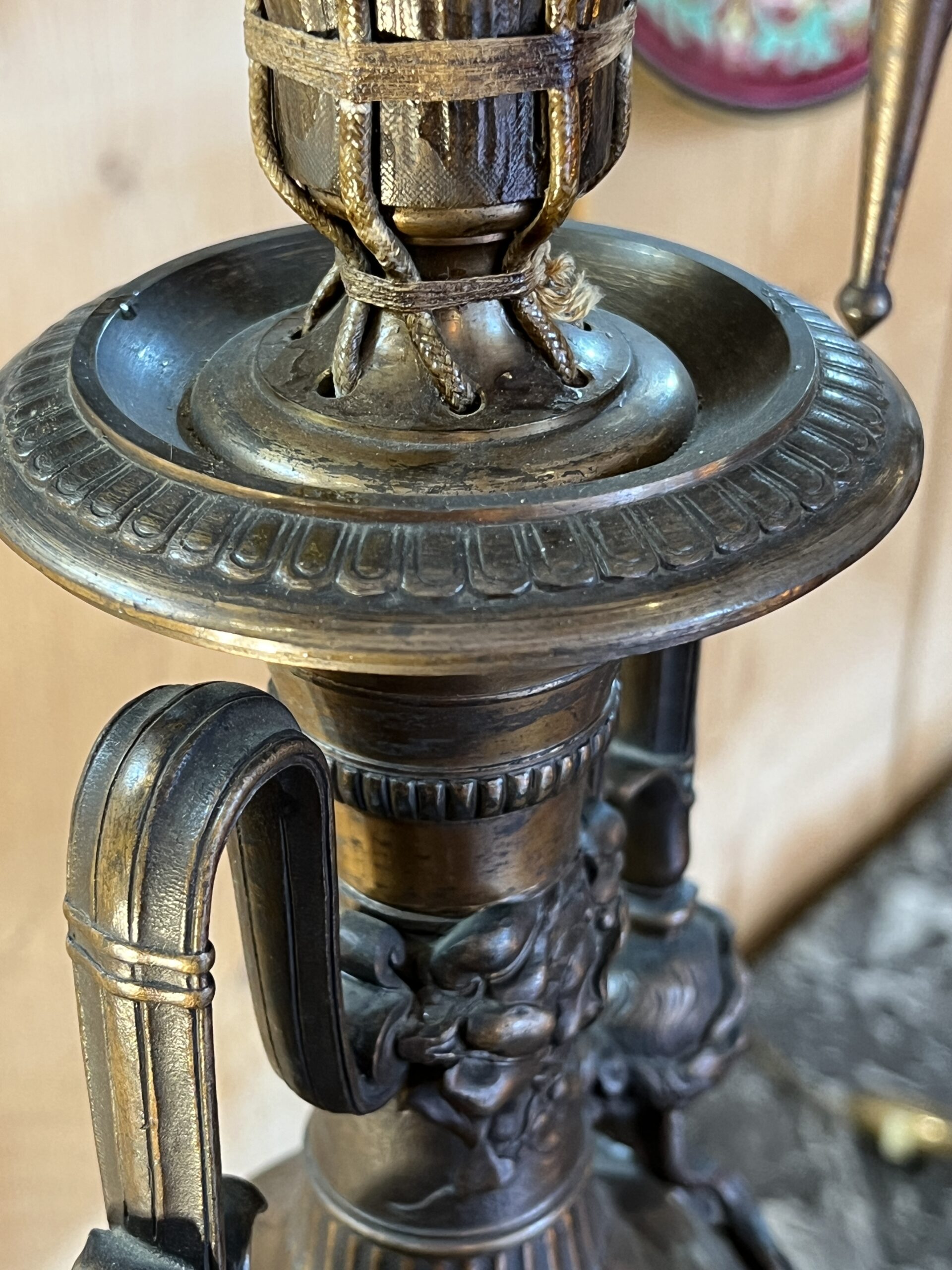 Imposante garniture de cheminée XIXe en bronze de Moreau – Image 22