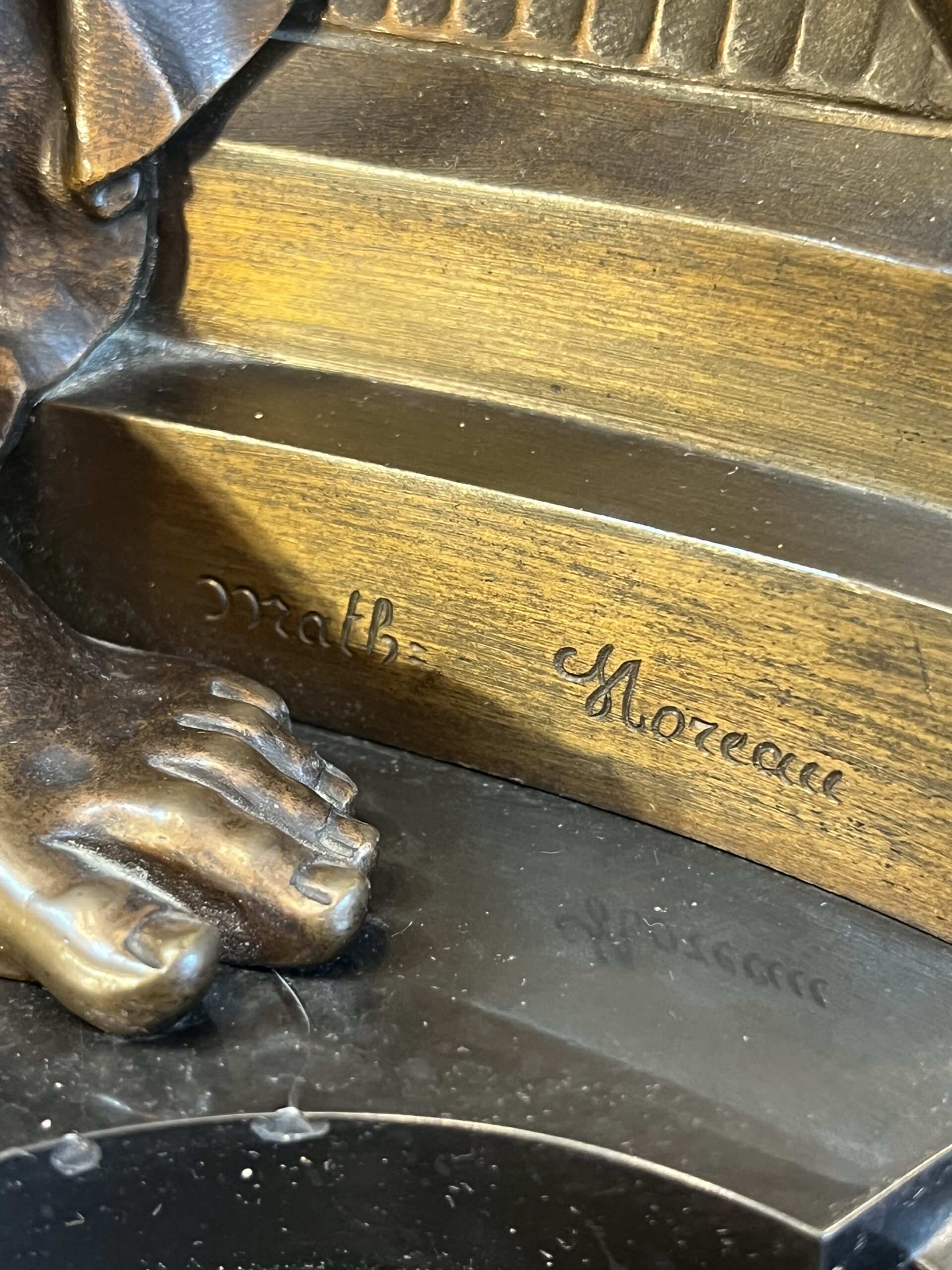 Imposante garniture de cheminée XIXe en bronze de Moreau – Image 9