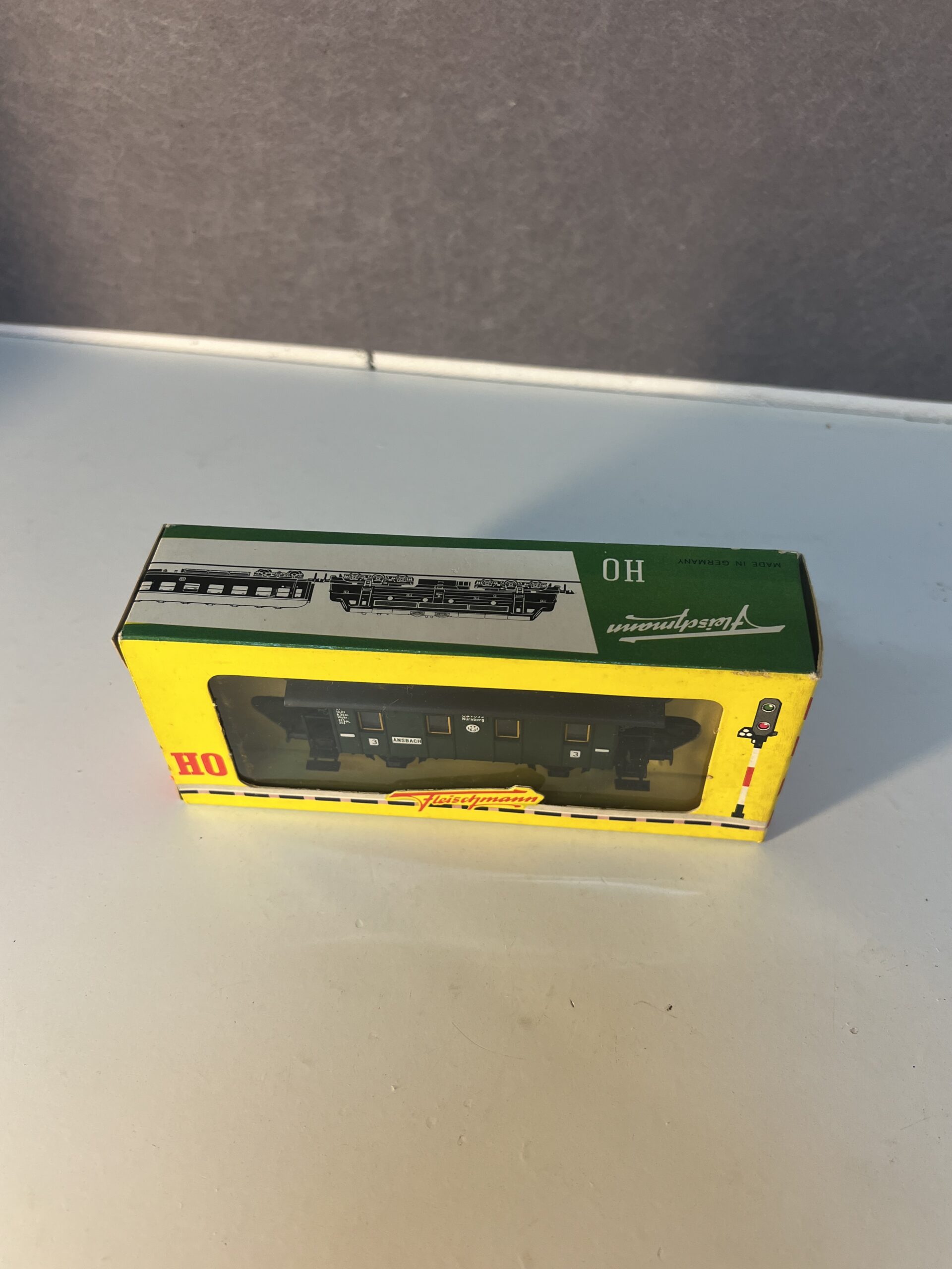 voiture ancienne fleischmann réf. 1400 – type ci 3 kl. kpev, 2 essieux