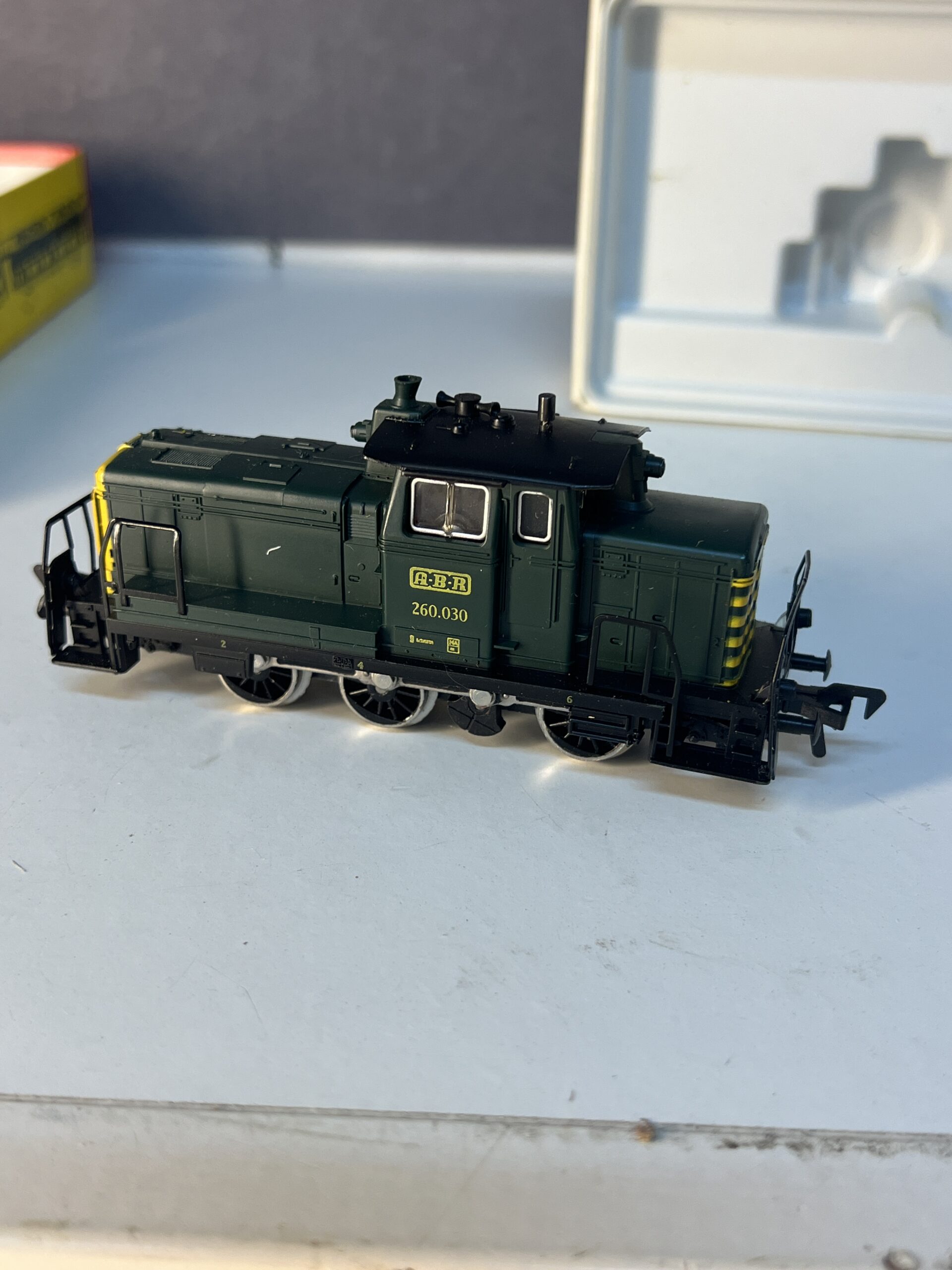 locomotive diesel fleischmann 1379f série 260 de l'abr, boite d'origine
