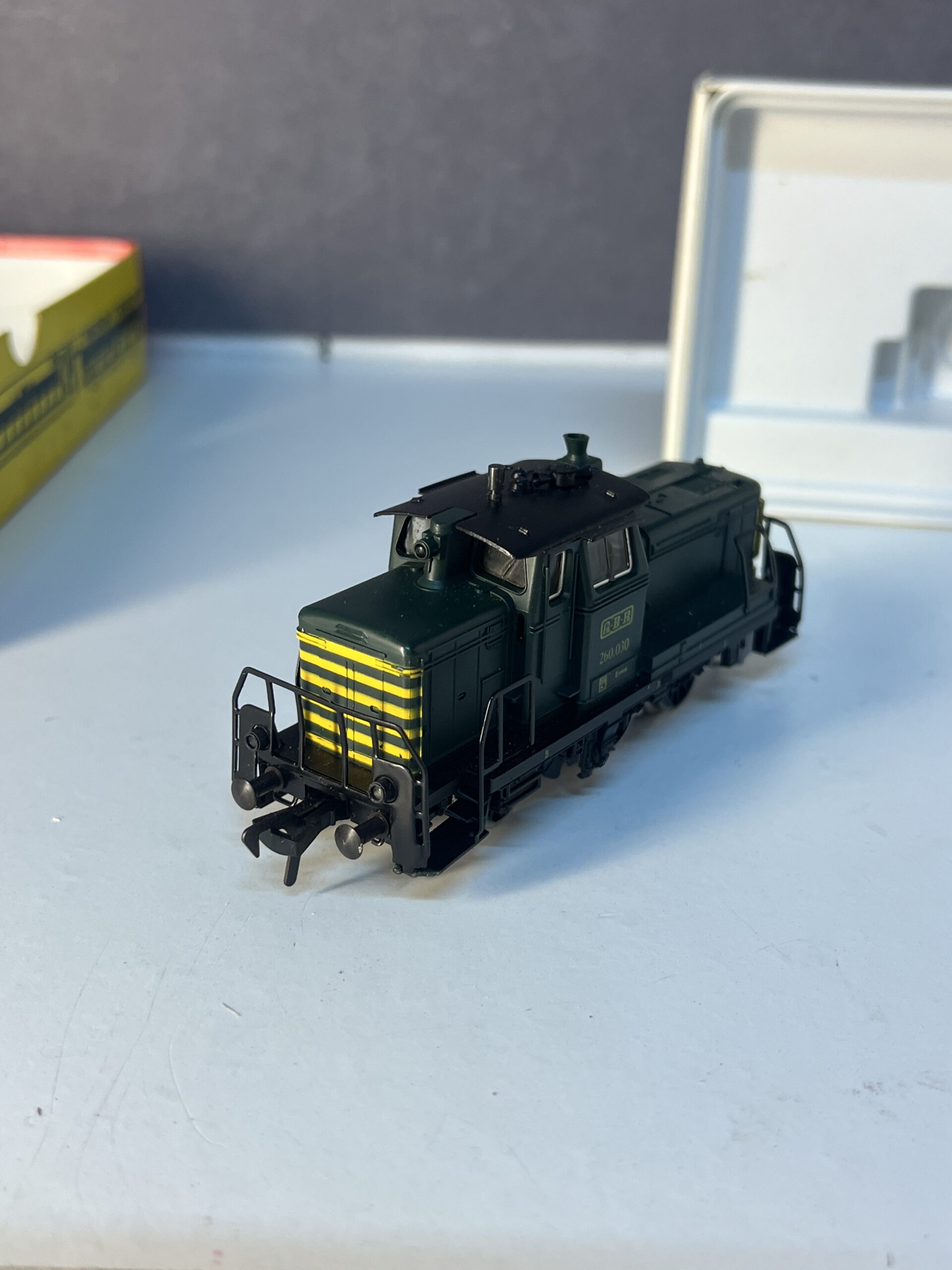 locomotive diesel fleischmann 1379f série 260 de l'abr, boite d'origine