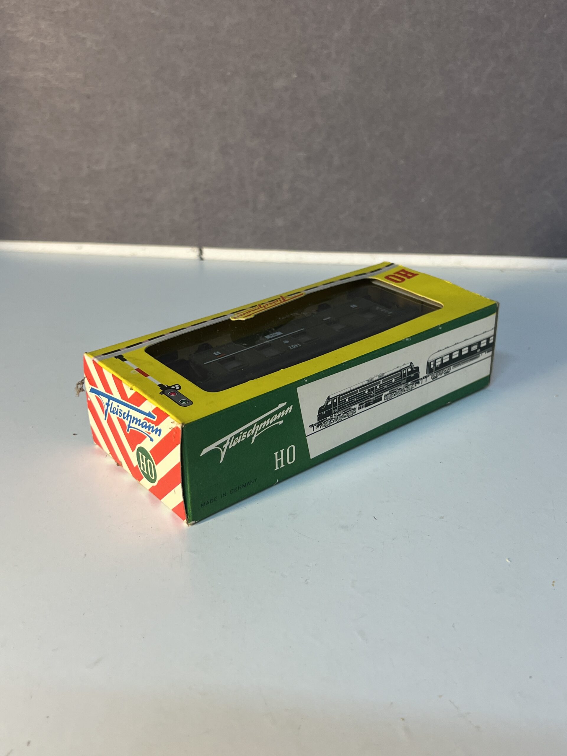 fleischmann 1402, voiture ancienne à 2 essieux type ccitr 3 kl. kpev