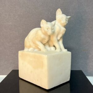 Rare sculpture de marbre réalisé et signé par François Mathieu Mourgues (1884-1954)