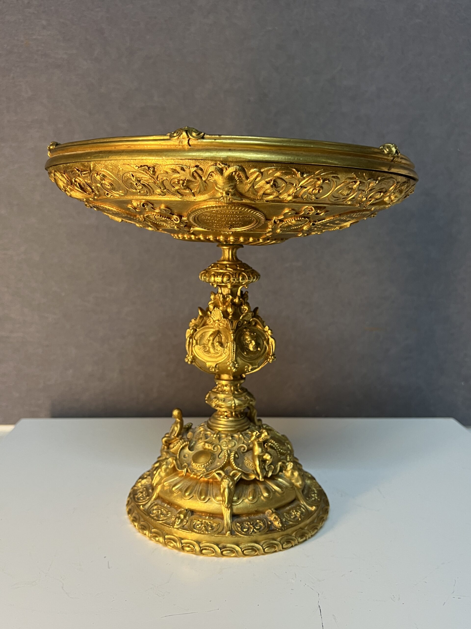 Coupe Tazza troubadour romantique bronze doré bacchus vin érotisme 19e
