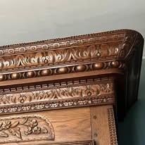 Très belle et ancienne armoire Normande de Montebourg dans la Manche, époque XIXe siècle