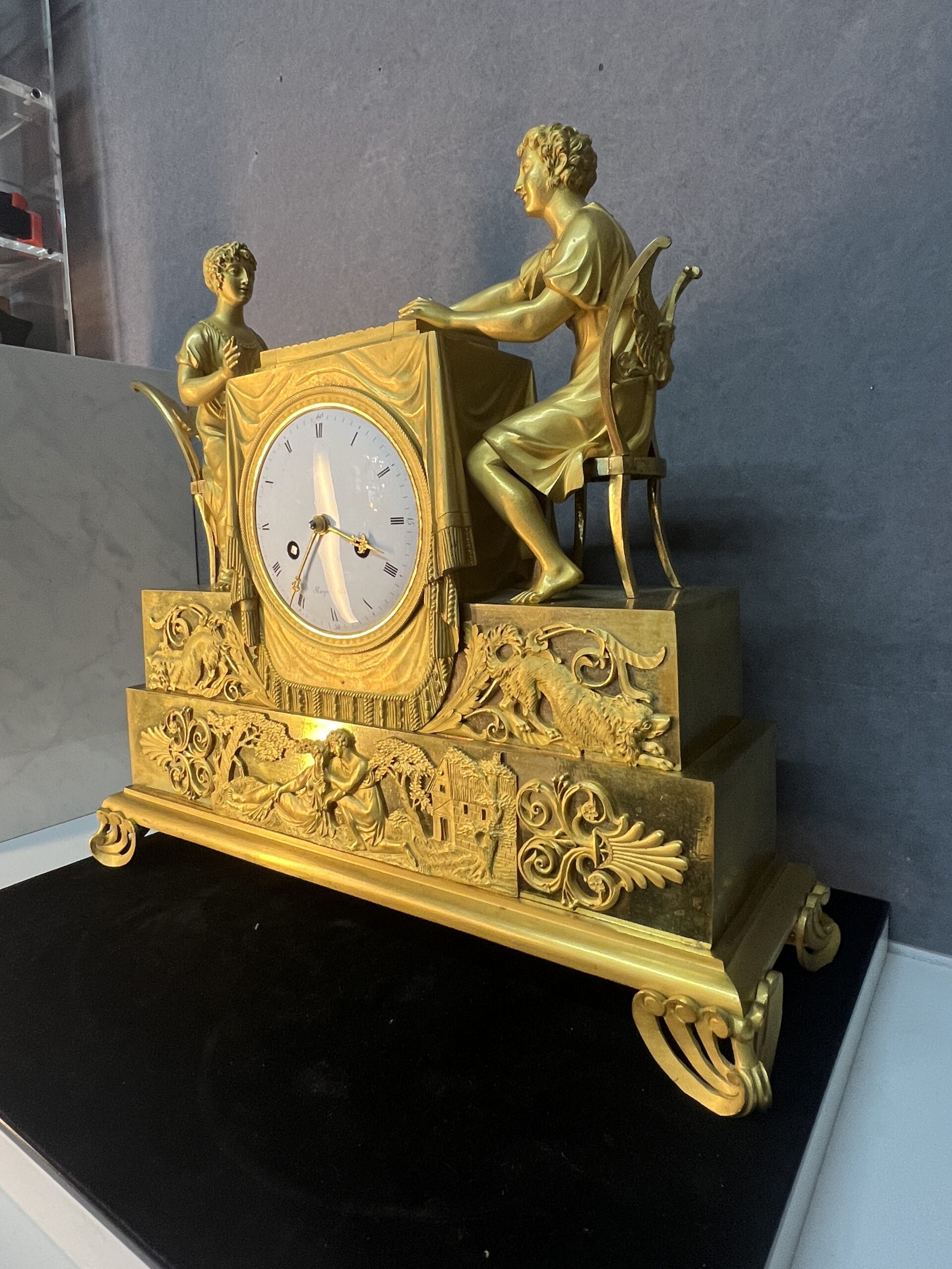 Magnifique pendule en bronze doré au mercure, style Empire du XVIIIe siècle, jeu de dame, Rocquet à Paris – Image 15