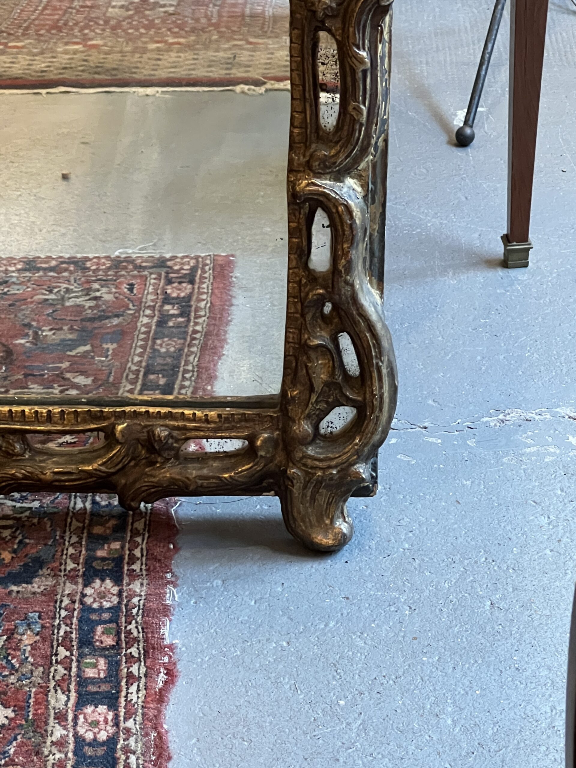 Très beau miroir à pareclose en bois sculpté époque 17e siècle, 103 x 70 cm – Image 5