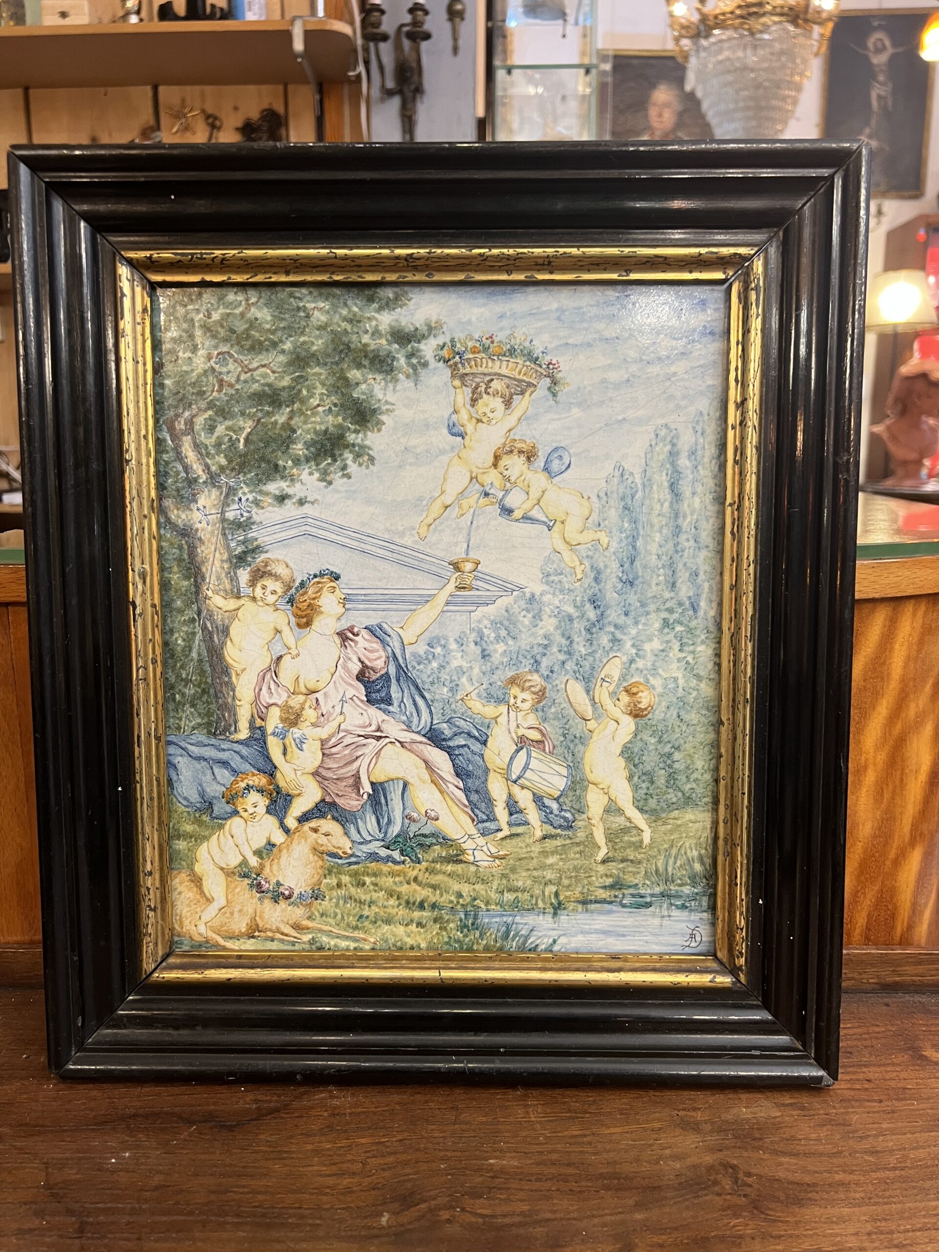 Superbe plaque de faïence Italienne XIXe siècle, décor animée de putti " l'amour "