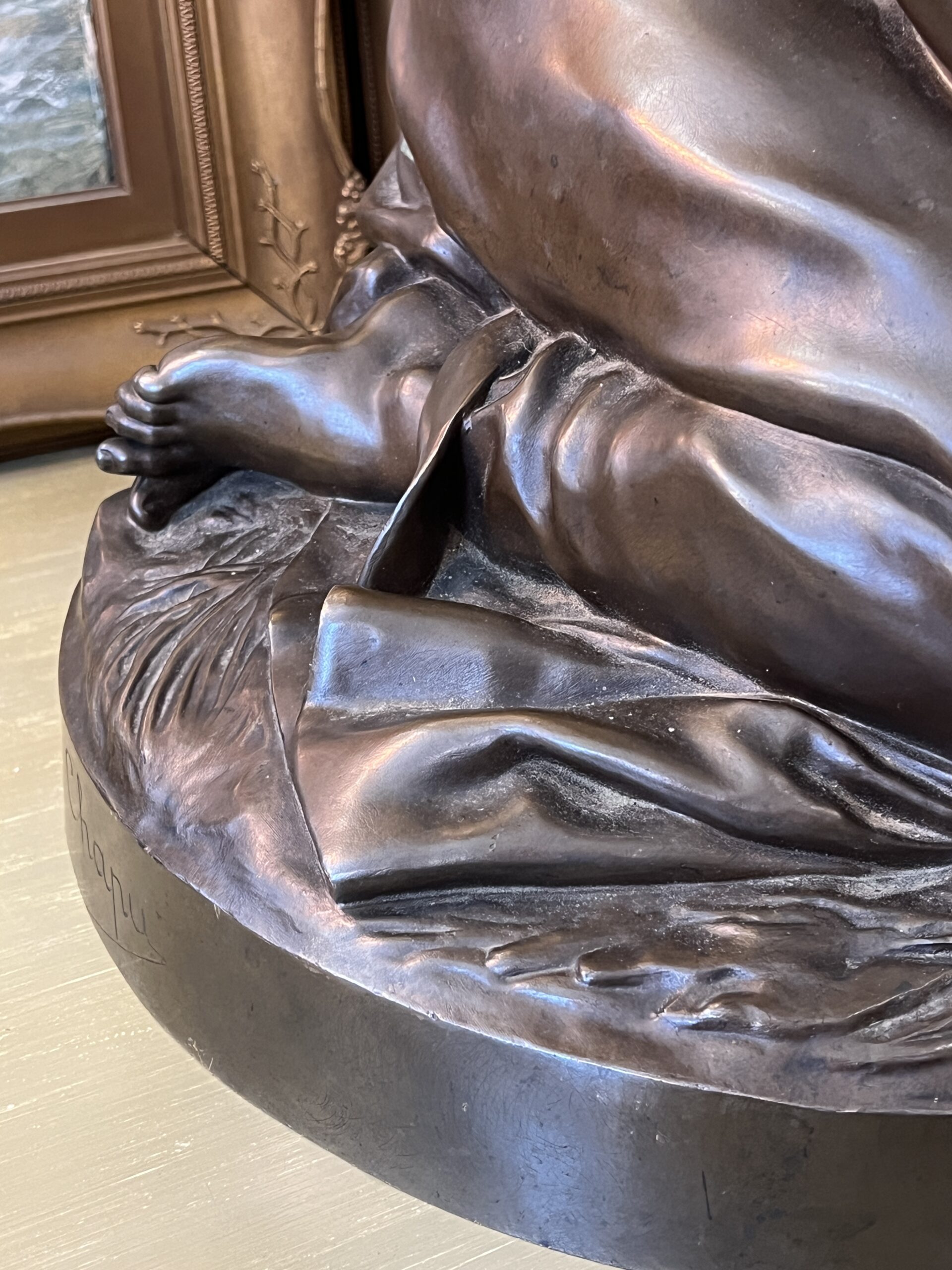 Belle sculpture en bronze représentant Jeanne d'arc assise, par Chapu, Barbedienne et Collas, 57 cm