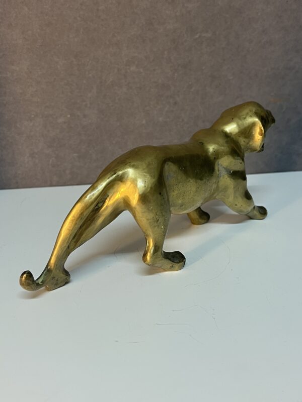 Sculpture d'un tigre en bronze ou laiton doré des années 1970, fabrication Française