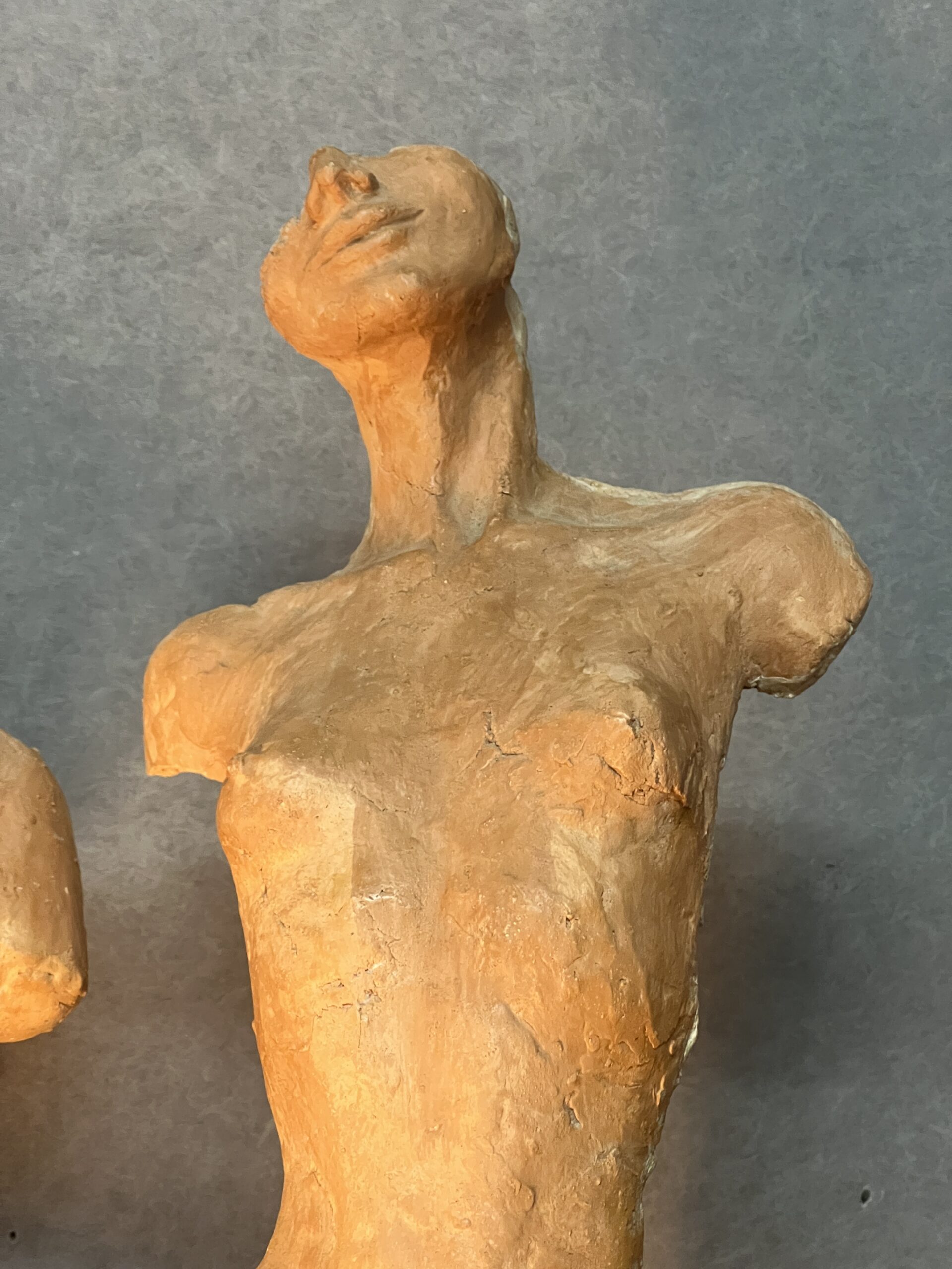 Paire de sculptures en terre cuite signées Irénée Duriez (1950) – Élégance