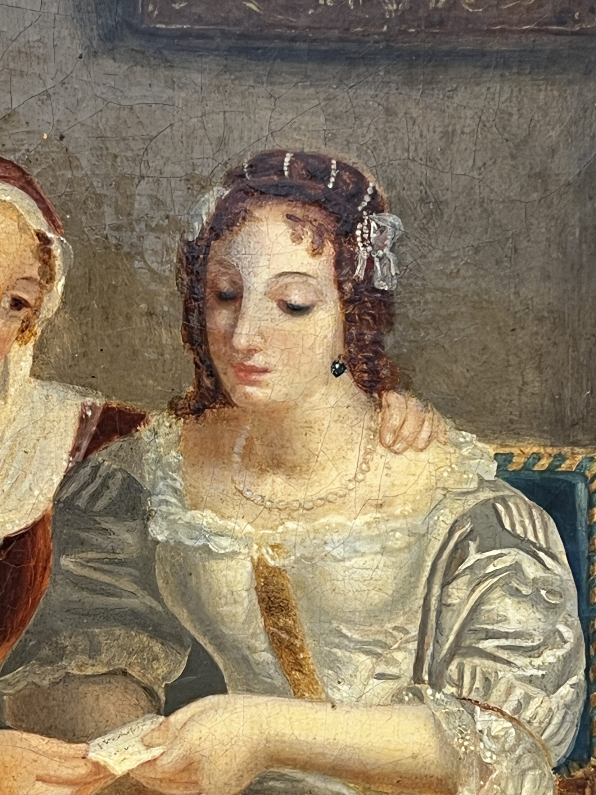 Tableau huile sur toile début XIXe, scène d'intérieur, deux femmes assises, cadre sculpté
