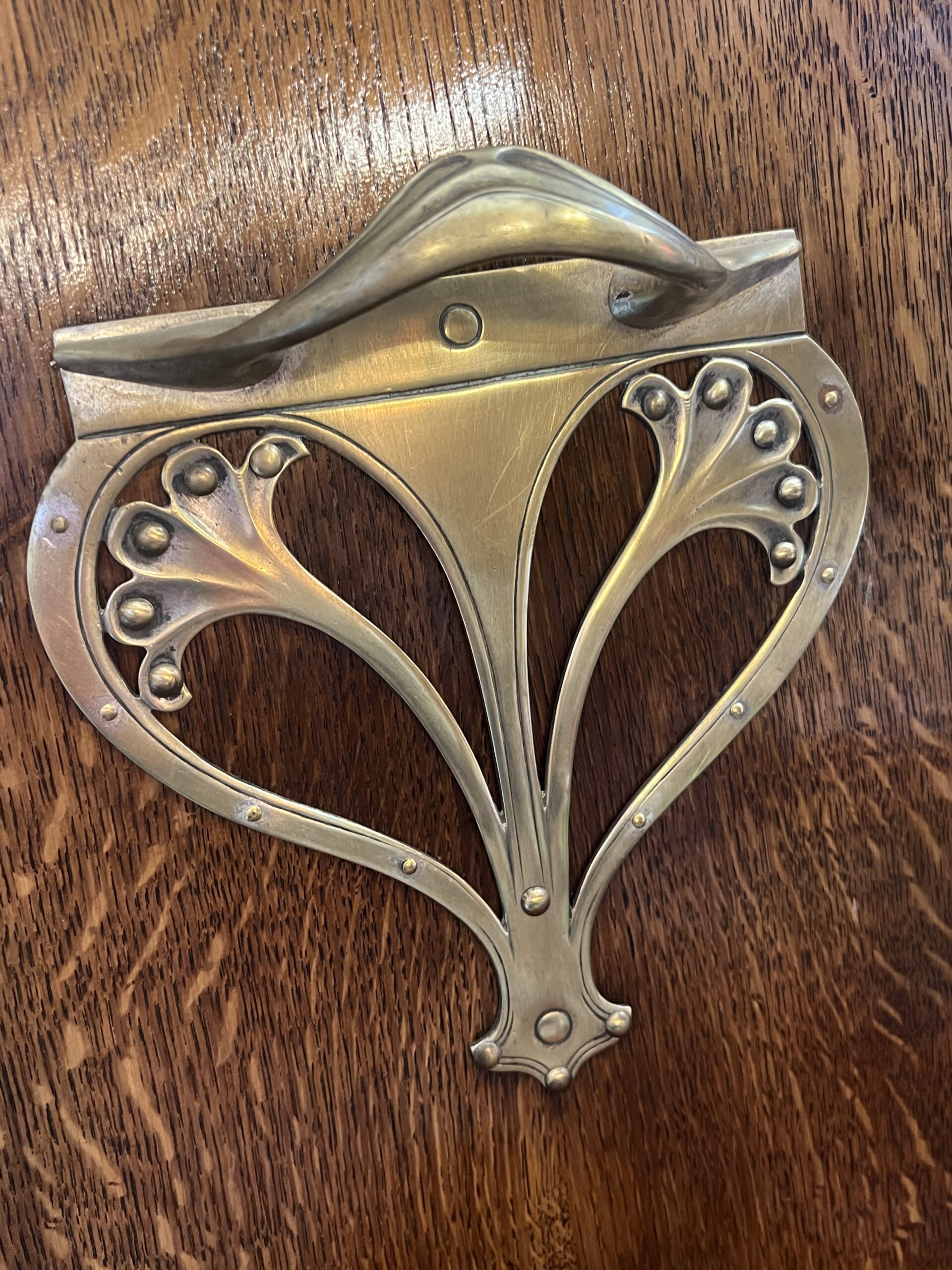 Armoirette, argentier, en chêne et ornements en bronze dorés, époque art nouveau, vers 1900