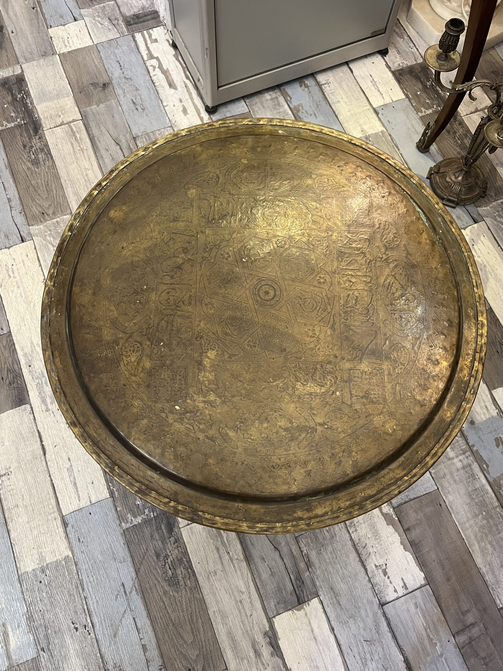 Plateau de cérémonie orientale de grande qualité en cuivre et argent, XIXe siècle, Iran Syrie