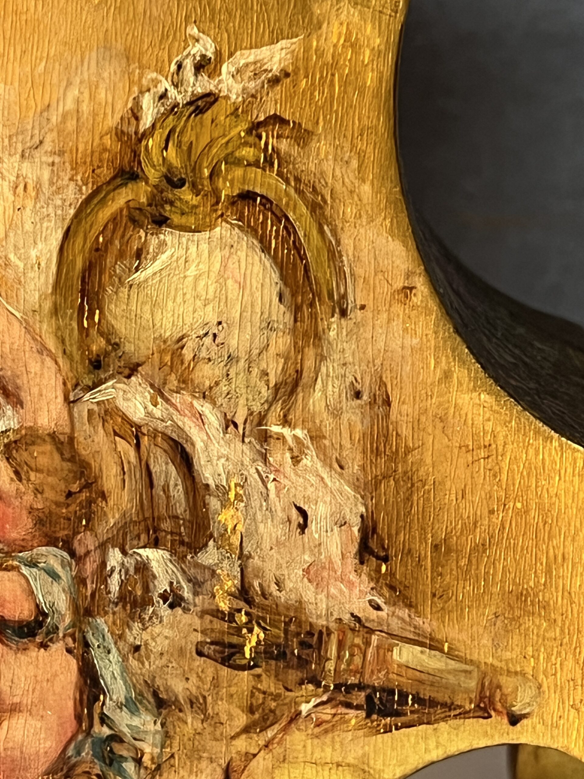 Pendule vernis Martin, cartel de table en bois doré à décor romantique et ange, XIXe Marant Fils à Paris, H 28.5 cm