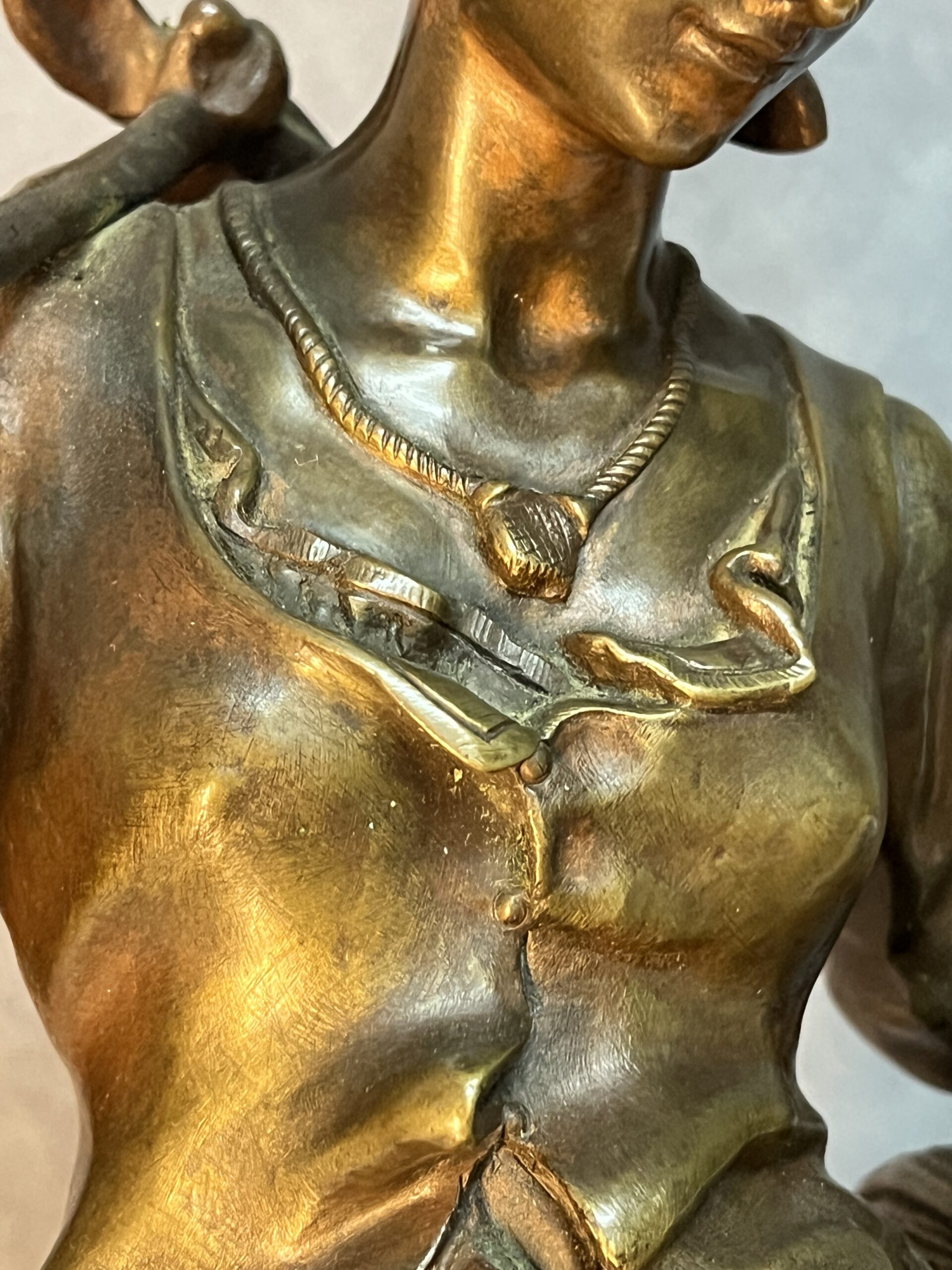 Statue en bronze "Glaneuse" d’Eugène-Antoine AIZELIN (1821-1902). H 49 cm