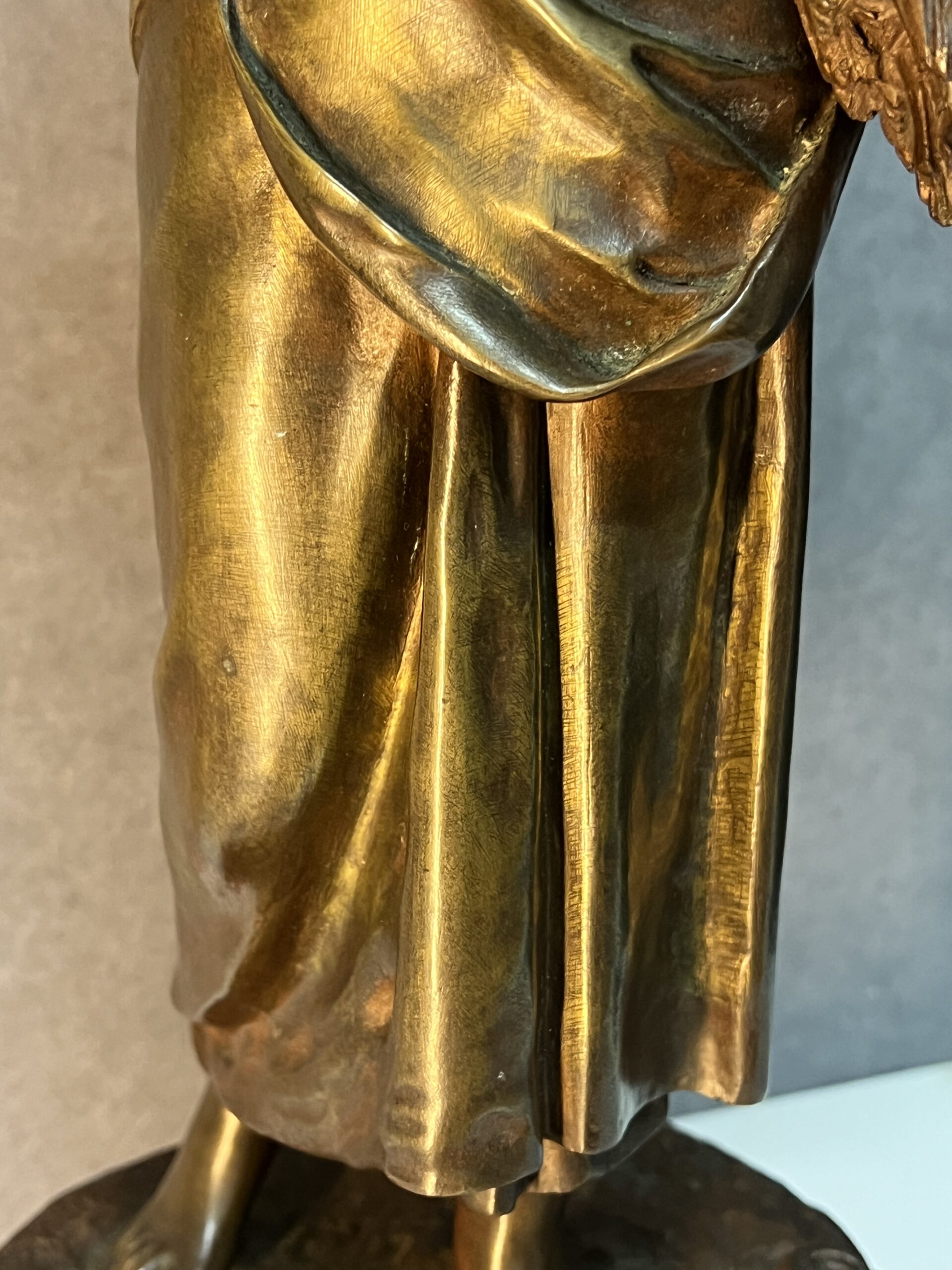 Statue en bronze "Glaneuse" d’Eugène-Antoine AIZELIN (1821-1902). H 49 cm