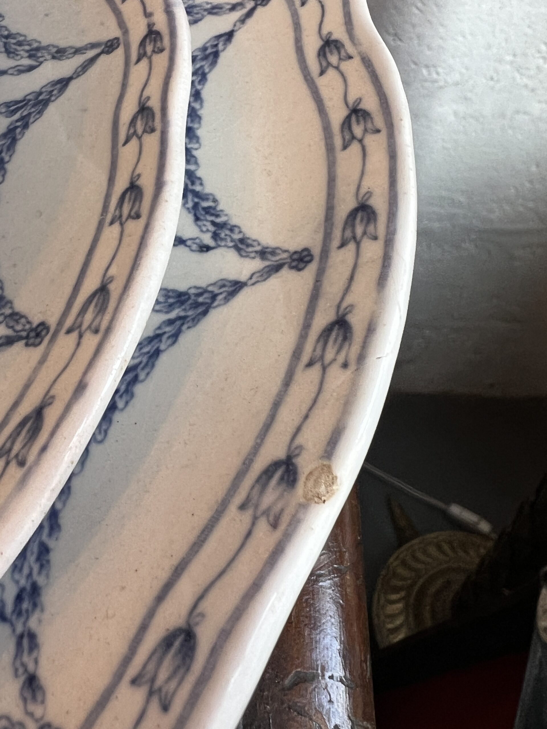 Service à vaisselle de 90 pièces en faïence anglaise de Oaklands Wedgwood - Etruria