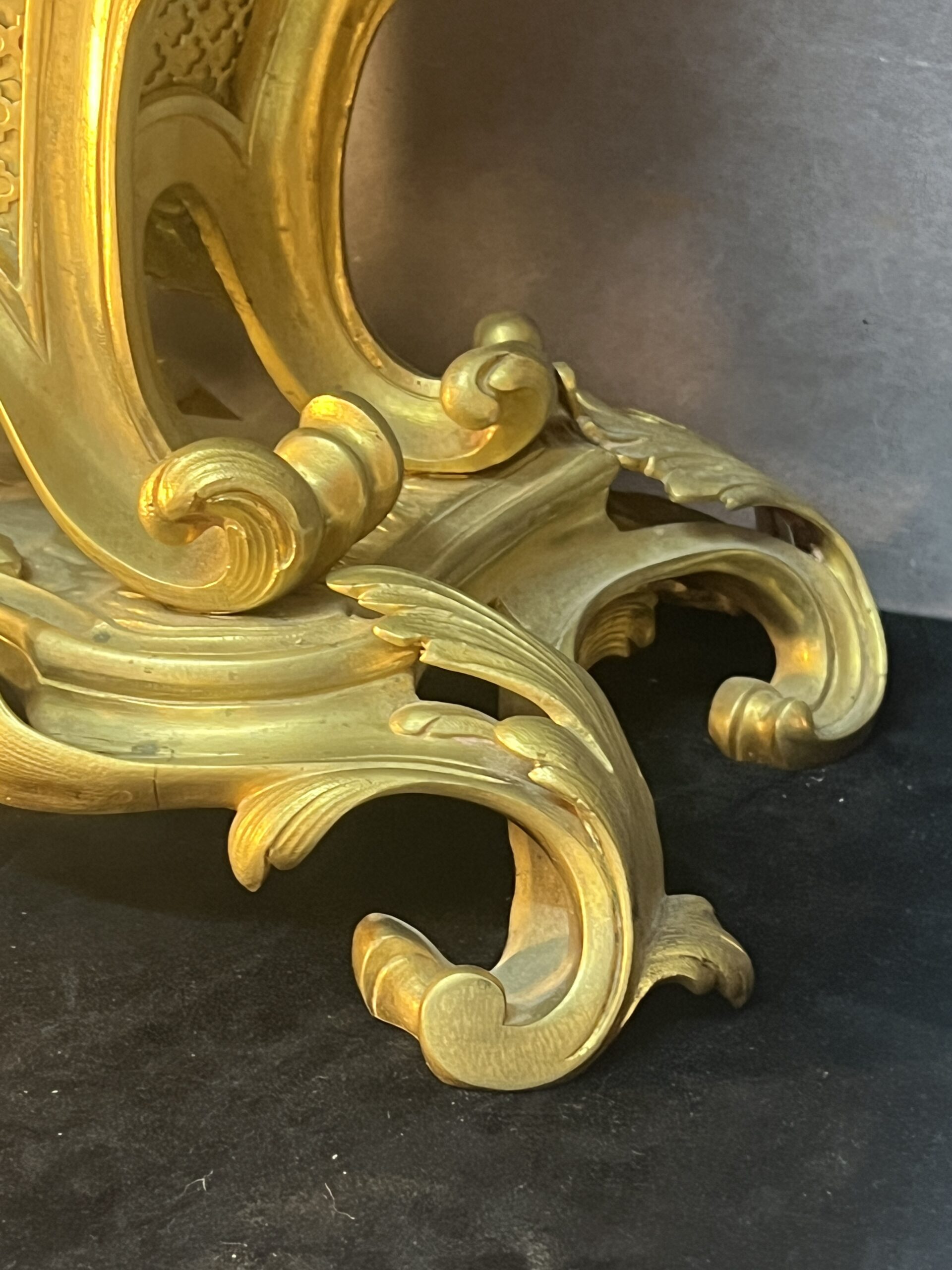 Lemerle Charpentier, bronzier à Paris au XIXe siècle, pendule type cartel et de style rocaille