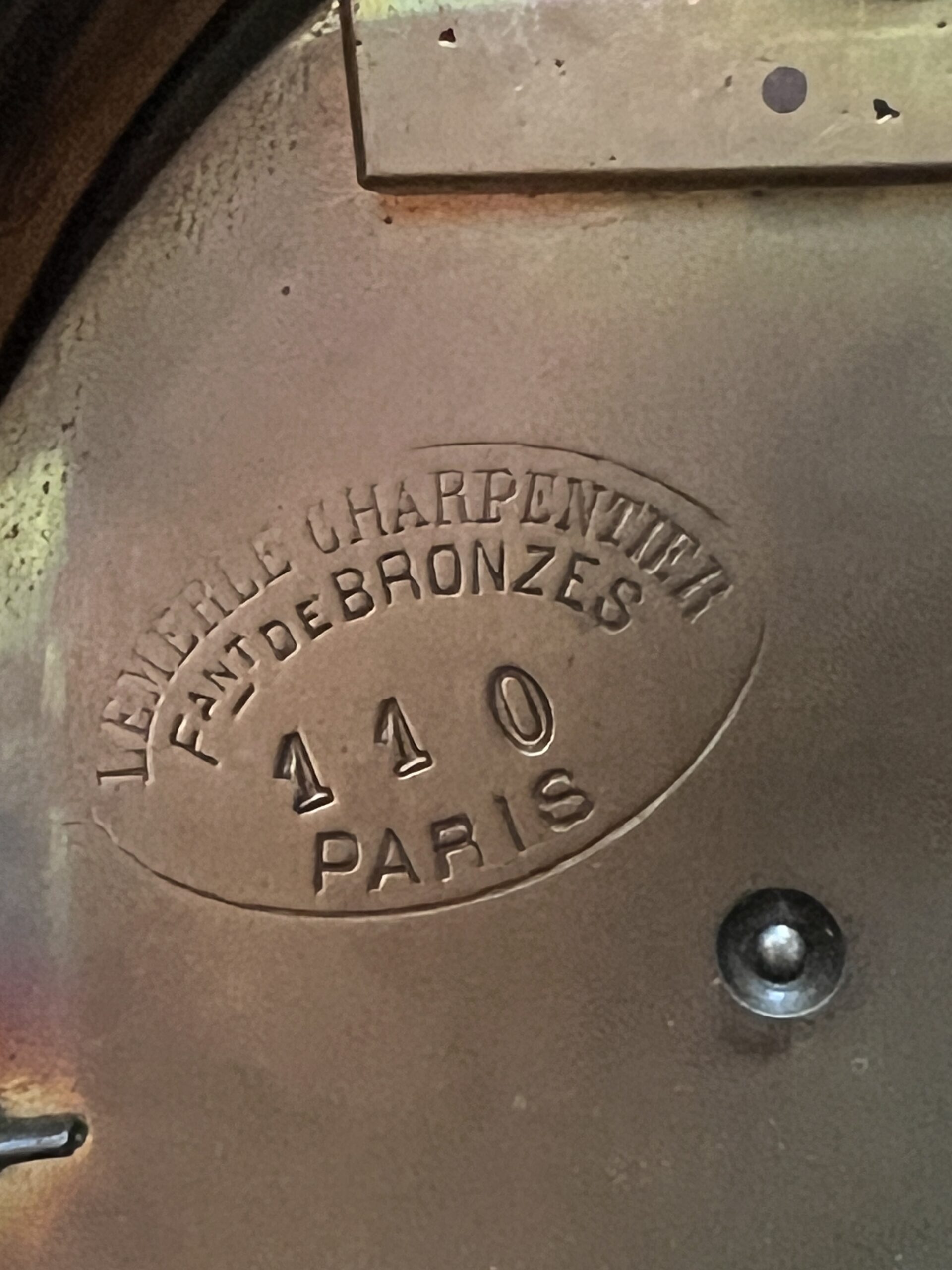 Lemerle Charpentier, bronzier à Paris au XIXe siècle, pendule type cartel et de style rocaille