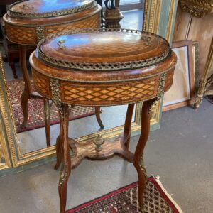 Très belle et ancienne jardinière en Marqueterie de Bois précieux, époque Napoléon III, Milieu du XIXe