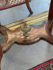 Très belle et ancienne jardinière en Marqueterie de Bois précieux, époque Napoléon III, Milieu du XIXe