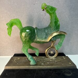 Sculpture Daum : "Débris Automobile de Salvador Dalí" – Une fusion envoûtante de surréalisme et d’art verrier