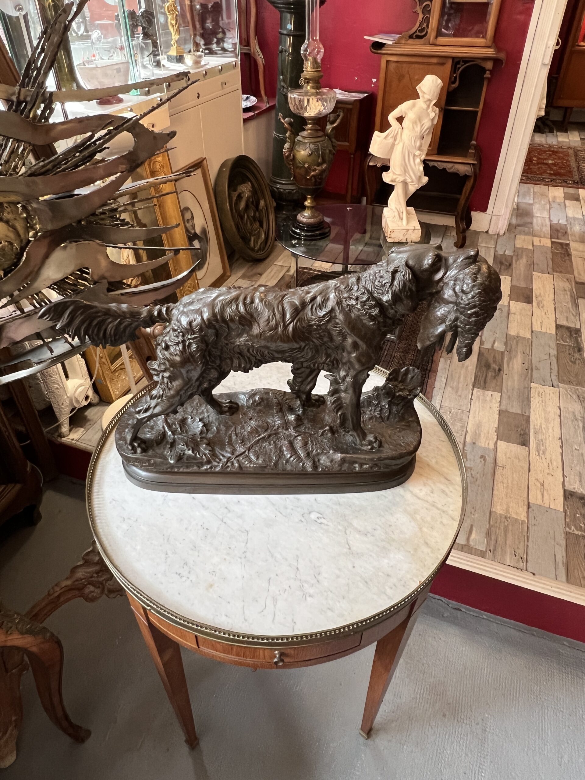 Bronze animalier de chasse en bronze patiné " L’Épagneul au faisan ", Jules Moigniez, longueur 50 cm