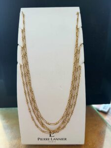 Sautoir en or massif 18 K, Élégance intemporelle et raffinement, longueur 153 cm, et 22.3 grs